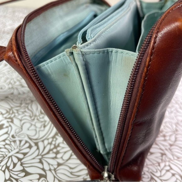 HOBO International Crossbody leather bag/orginizer - Picture 9 of 15